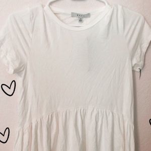 Super simple white top ⭐️